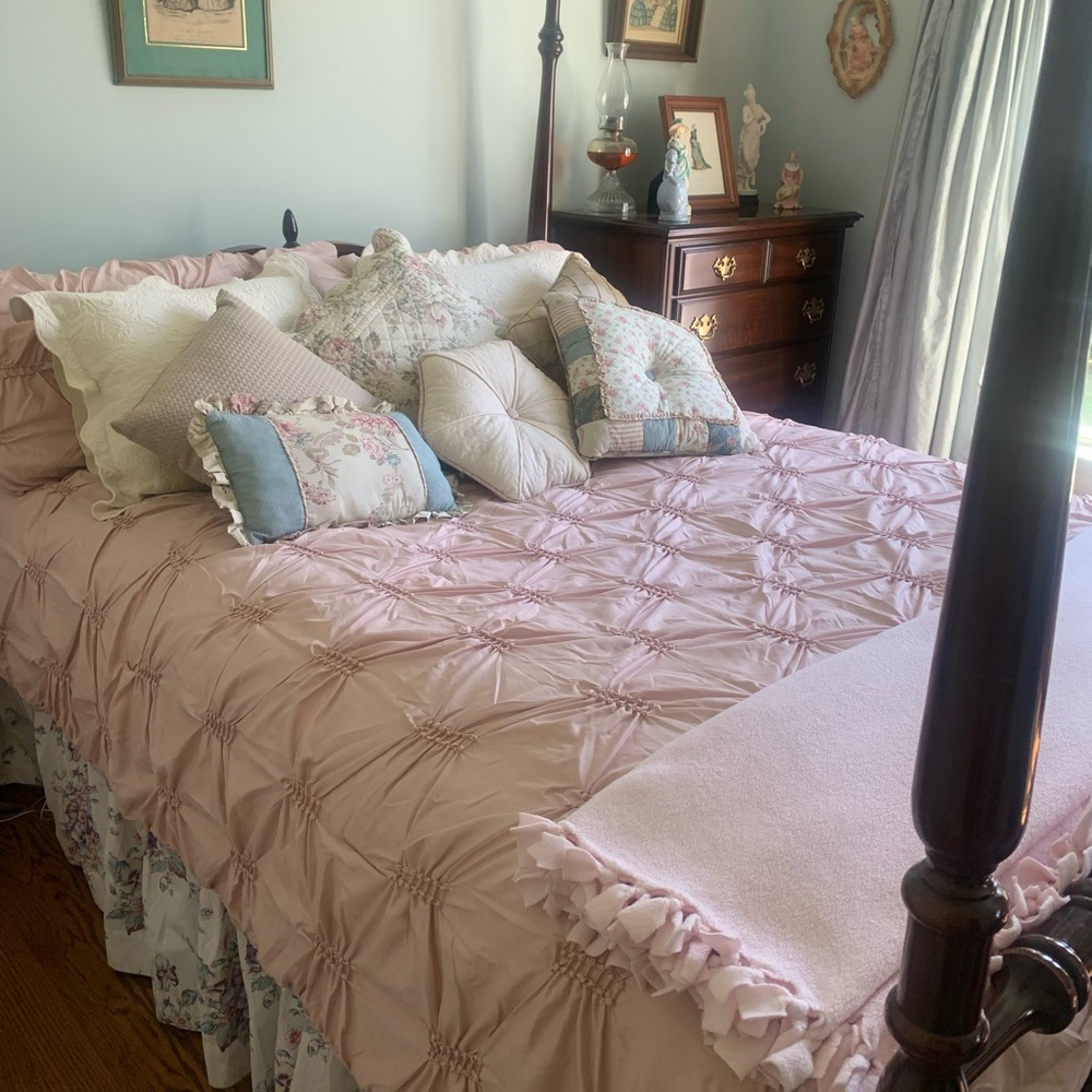 King Comforter Set - Picture 5 of 8
